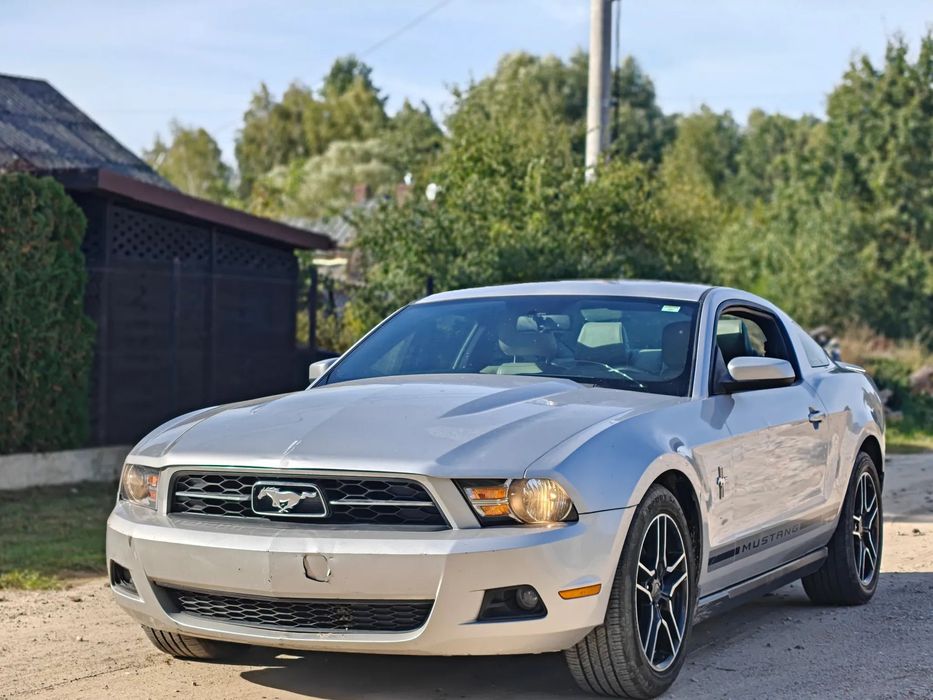 Ford Mustang 2012r. FORD MUSTANG V 3.7 V6 Premium Sprawny JEŻDZĄCY CAŁY na miejscu