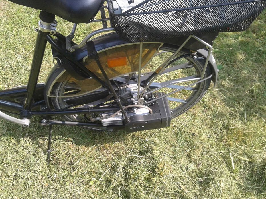 Rower z silnikiem spalinowy Sachs 301 a naprawa silników i gażników
