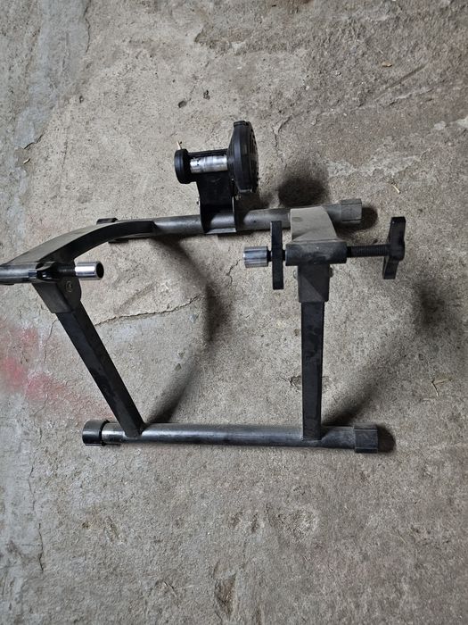 Vendo rodas Mavic e rolo de treino