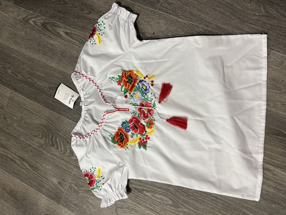 Вишиванка для дівчинки