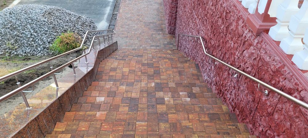 Тротуарная плитка Brukland по минимальной цене ОТ 394