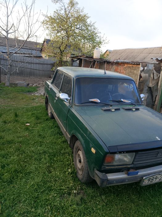 Продам ваз 2105.