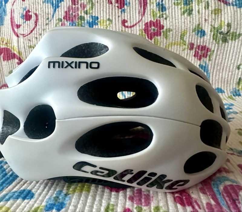 Capacete de Ciclismo Catbike MIXINO C003 S/M (52-54 cm) – Excelente Estado