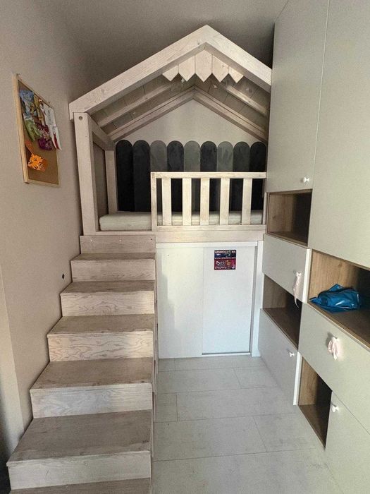 Łóżko drewniane domek