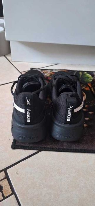 Buty męskie marki Reebok, rozmiar 41