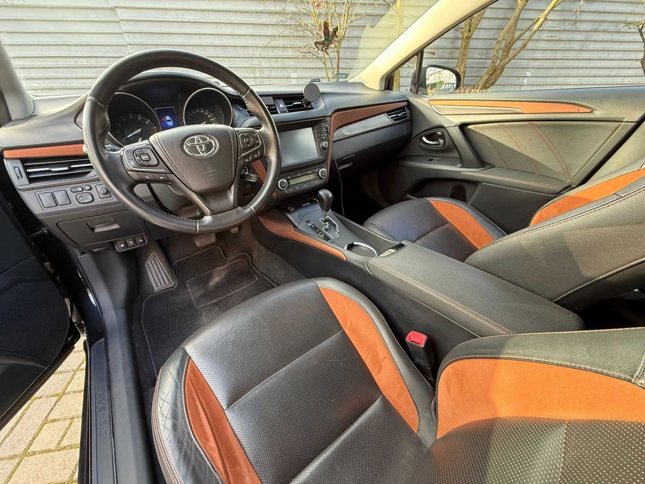 Toyota Avensis 2015 - cesja leasingu - pozostało 14 rat