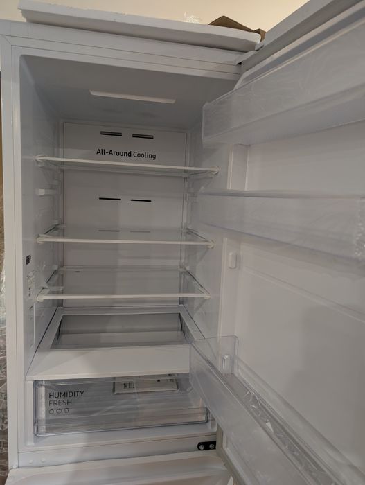 Frigorífico Combinado Samsung - 344L - Branco - Novo c/garantia