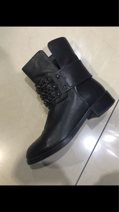 Продам ботінки, шкіряні, стан 4+