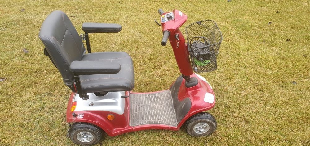 Wózek inwalidzki elektryczny