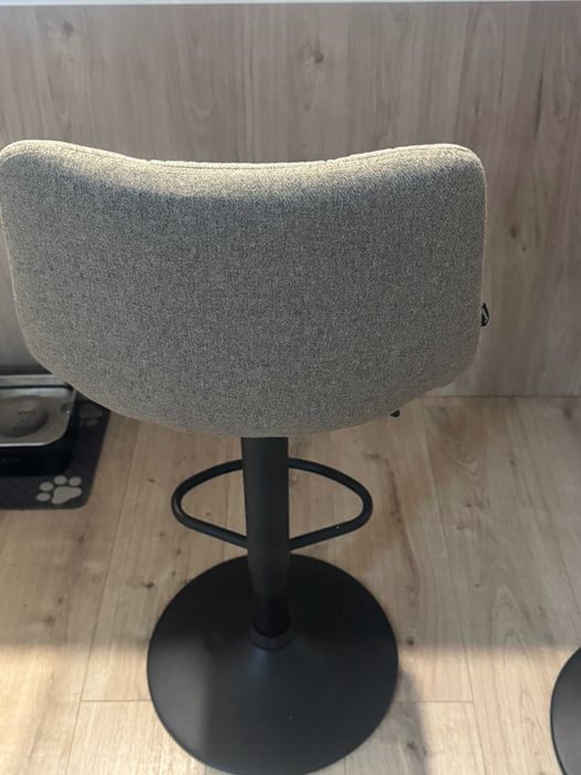 2 Bancos Altos - Balcão (Tamboretes) NOVOS na caixa