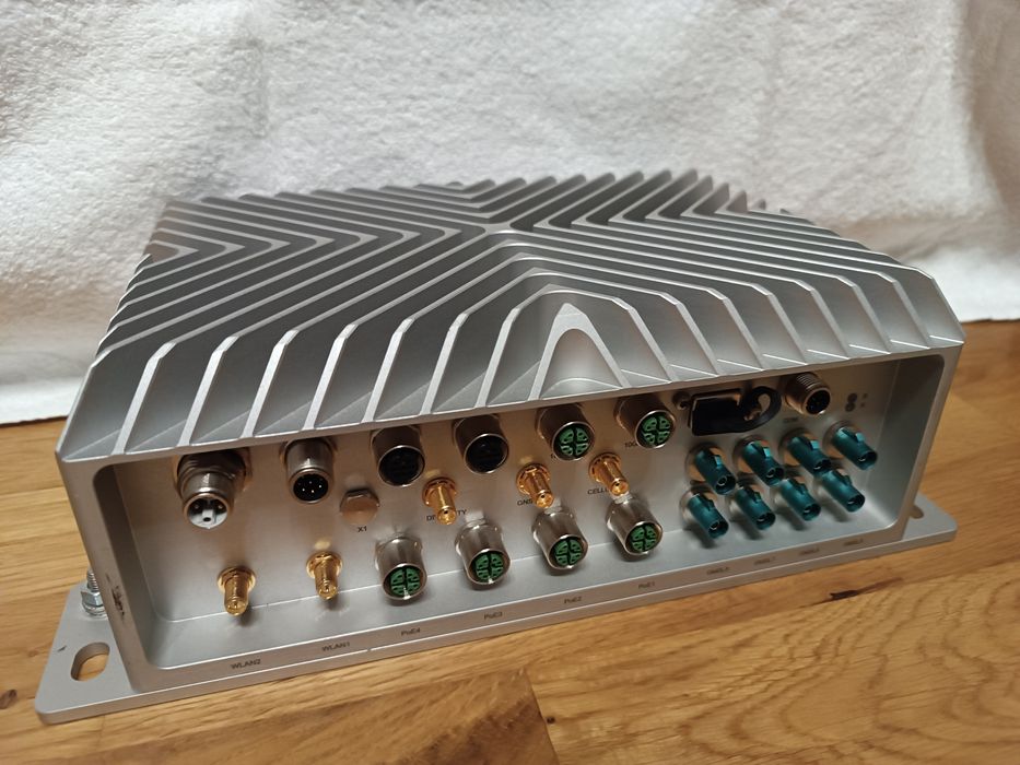 SYSLOGIC RPC/RMLA4AGX64 NVIDIA Jetson Orin  NX Rugged Computer AI