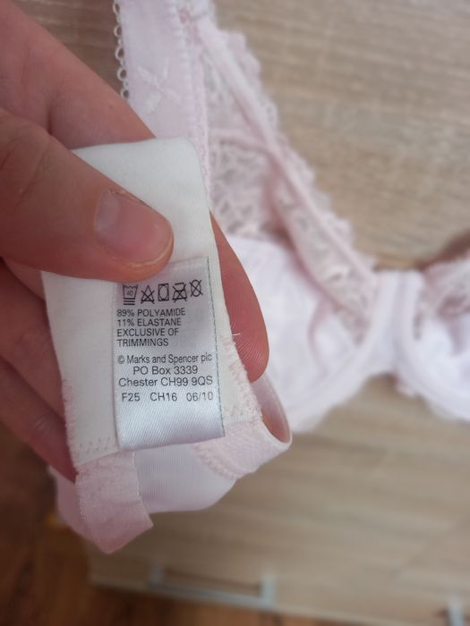 Biustonosz stanik powder pink Marks & Spencer  80 C