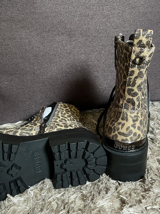 Взуття челсі Guess