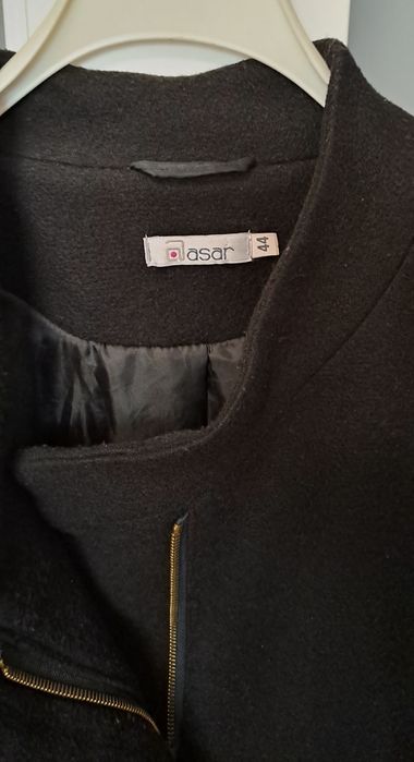 Płaszcz zimowy czarny 44