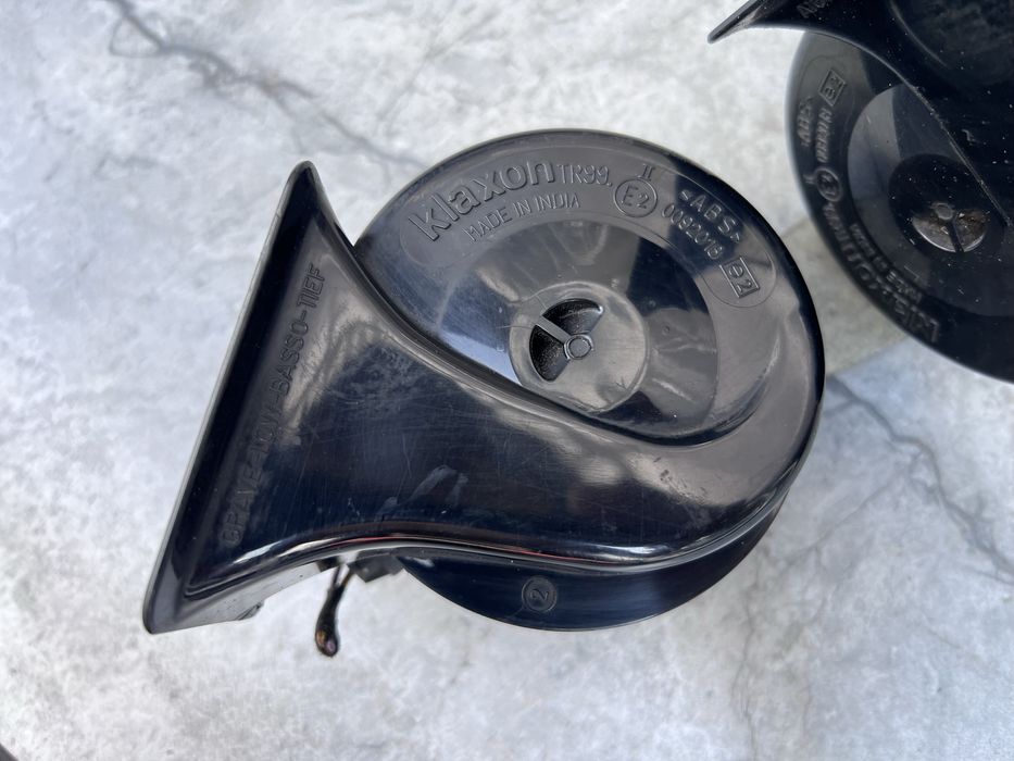 Сигнали БМВ Е60 Е61 Клаксони Klaxon Оригінал Гудки