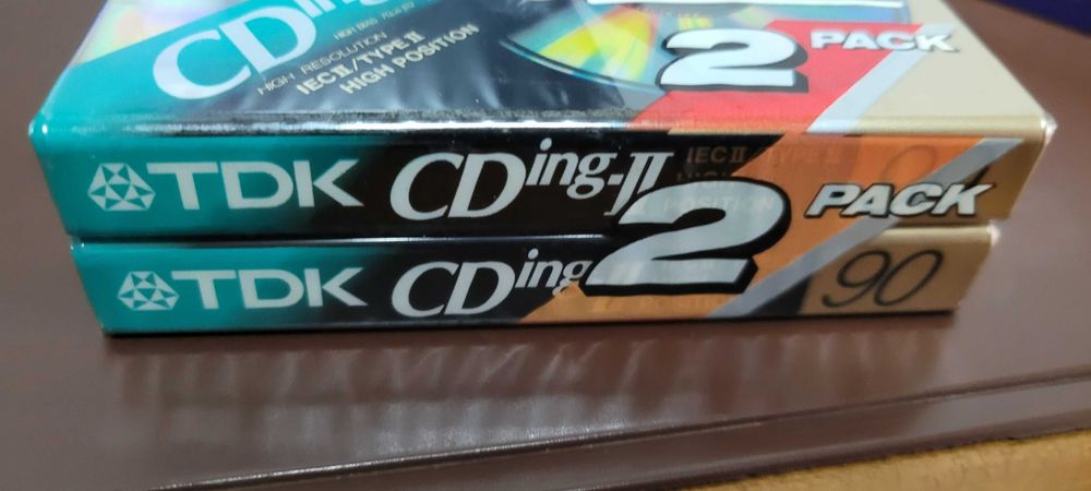 Vendo cassettes áudio diversas marcas NOVAS