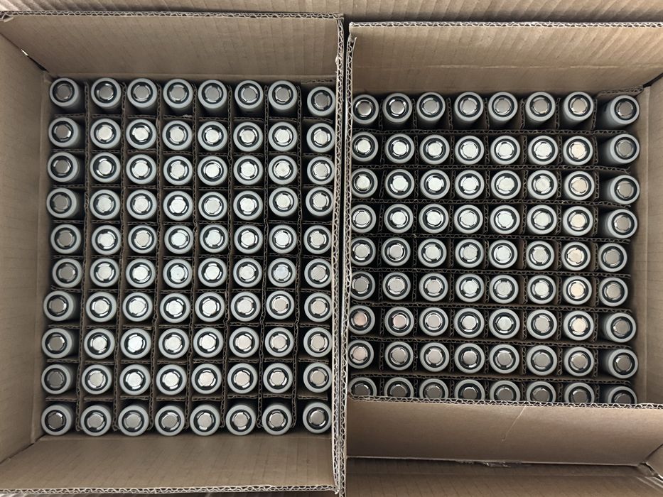 НОВІ Акумуляторні елементи Molicel P42A 4200 mAh 45A Li-ion 21700 Grade A