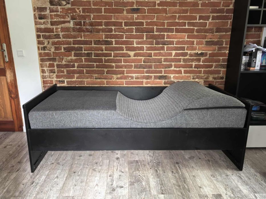 Łóżko oraz biurko Vox