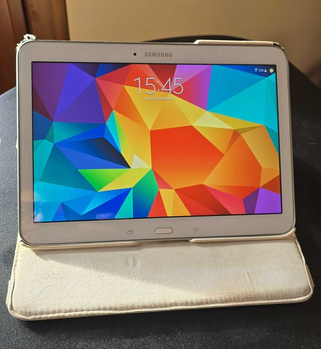 Samsung Galaxy Tab 4 10.1" – Tablet + Capa Protetora + Película de Ecrã