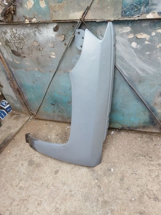 Продам крыло на джип компас.