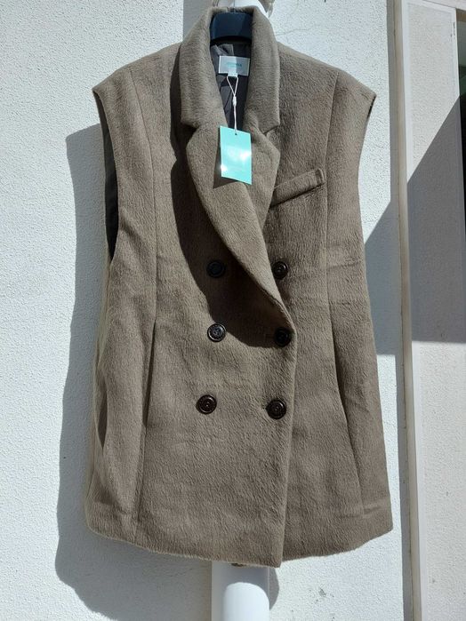Very Soft Green Vest