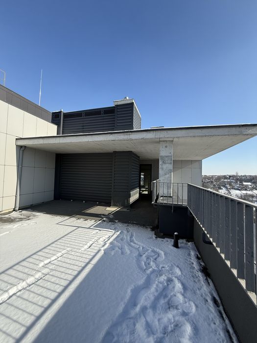 Продам квартиру  с автономным газовым отоплением , рядом Центр