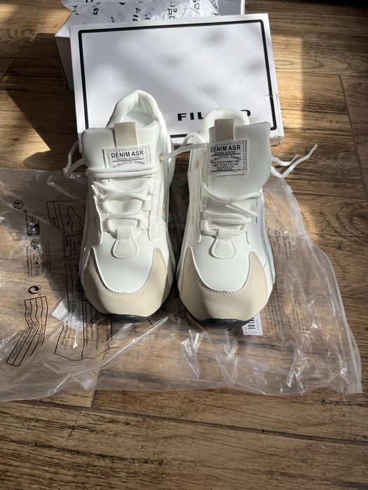 Buty damskie białe