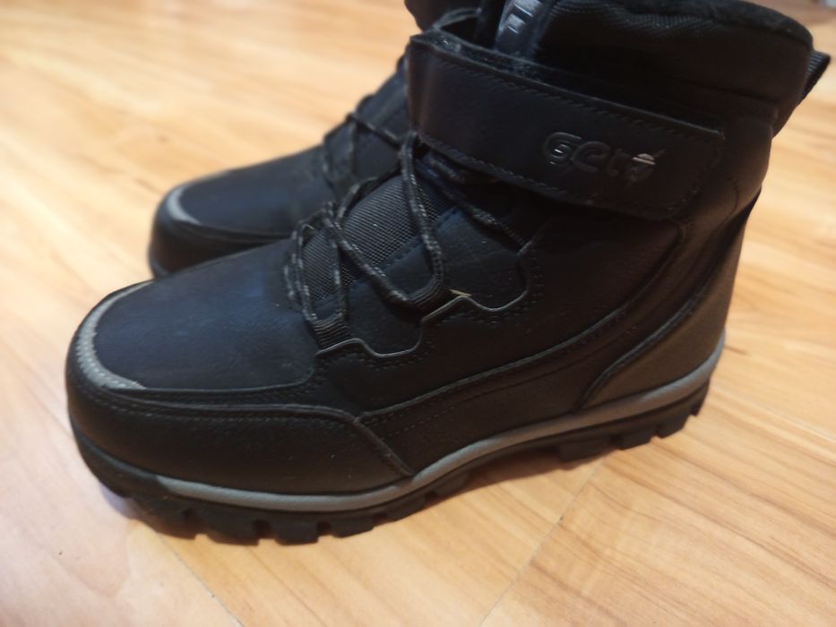 Buty chłopięce zimowe ocieplone korzuszkiem