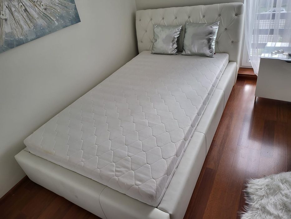 Sprzedam podwójne łóżko w stylu glamour