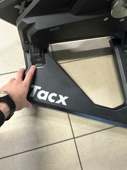 TACX NEO Smart trenażer T2800