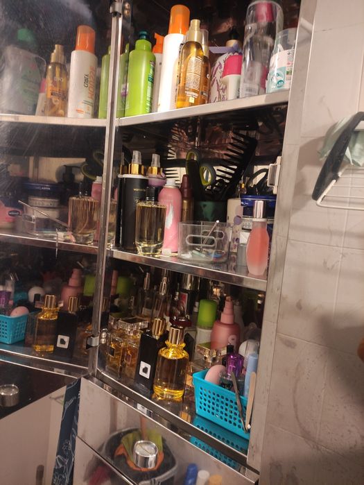 Armário de casa de banho em inox