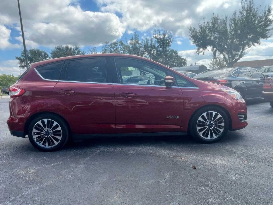 Ford C-Max Titanium      2017