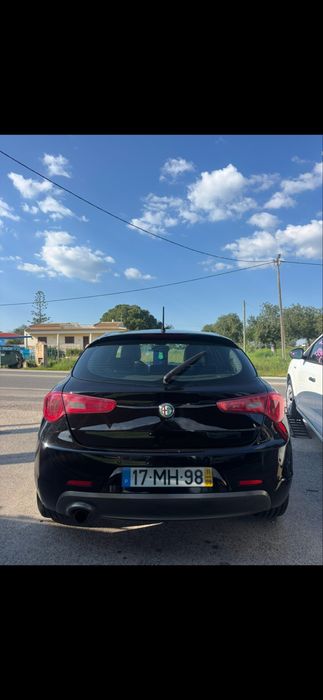Alfa Romeo Giulietta Turismo 180 mil kms nacional