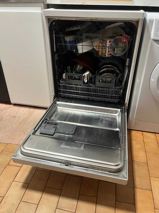 Máquina Lavar Loiça Whirpool 6th Sense