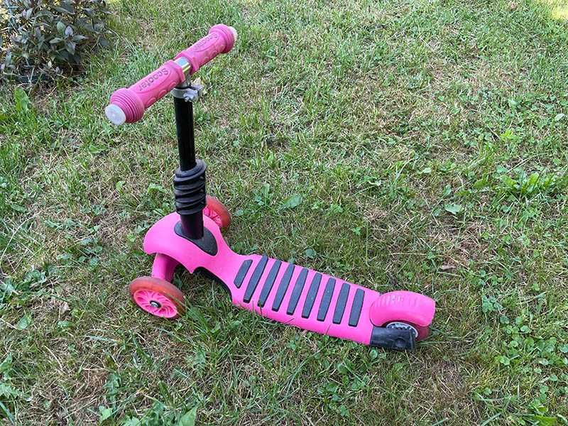 Hulajnoga różowa Scooter