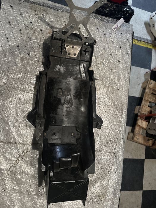 Yamaha Mocowanie Tablicy Nadkole Błotnik Chlapacz M23