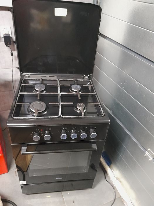 Kuchnia gazowo-elektryczna