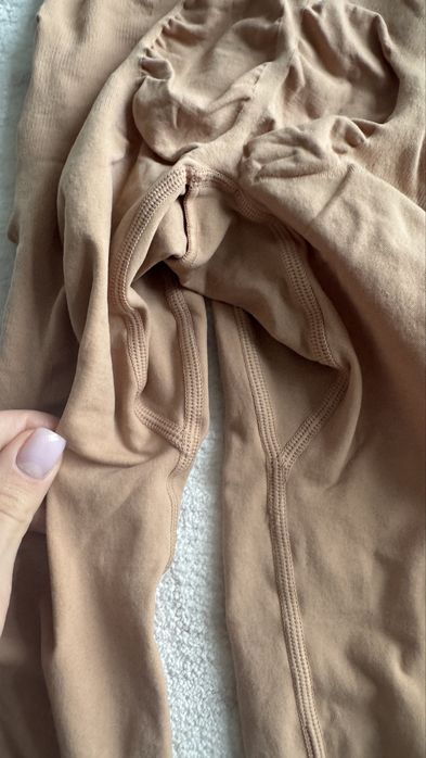 SKIMS Everyday Sculpt Mid Waist Capri OCHRE (S/M) NWOT (BIN73) капрі