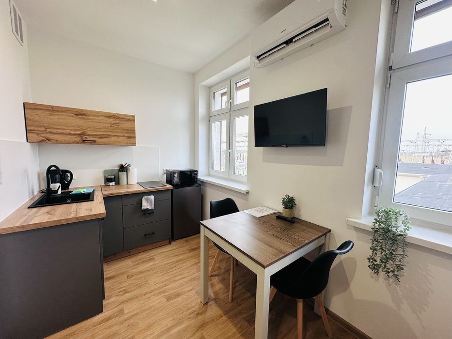 Noclegi kwatery wynajem apartamentu krótkoterminowy faktura