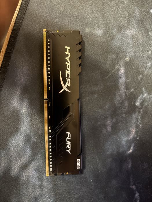 Оперативная память HyperX kingstom DDR4 (1x 16gb)
