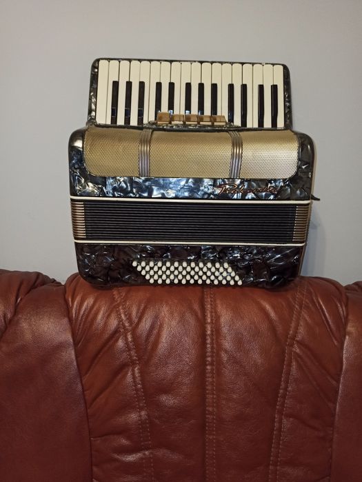 Akordeon Piakordia 60 bas