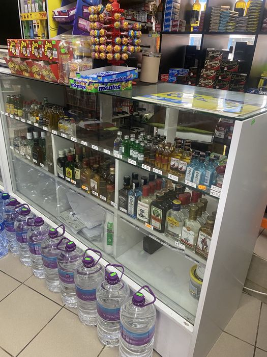 balcao do vidro para lojas