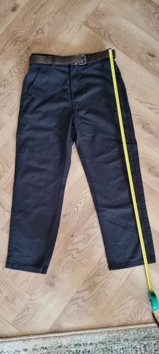 Reserved spodnie z paskiem 158