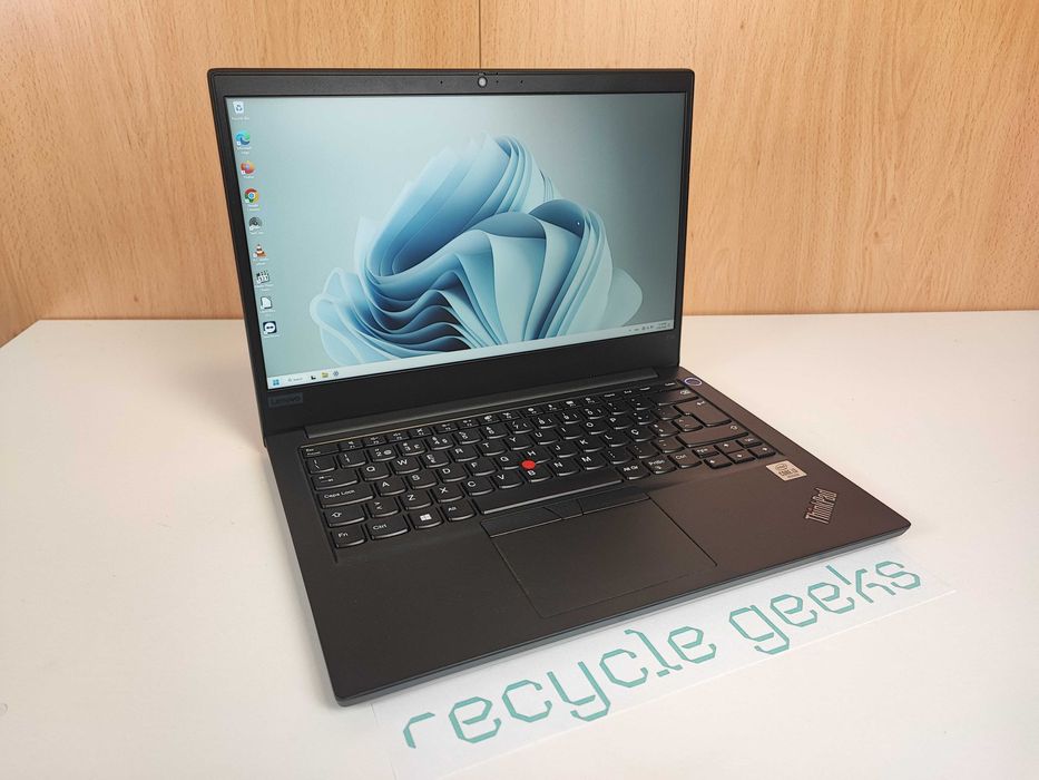 Lenovo Thinkpad E14 i3-10110U 8GB 256GB NVMe Win 11 3 Anos Garantia