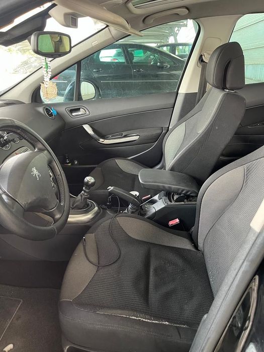 Peugeot 308 1.6 HDI ano 2009 em bom estado