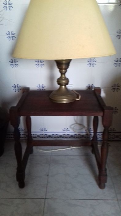 Mesa de apoio em madeira vintage
