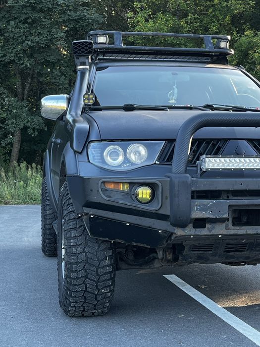 Mitsubishi L200 2008 року