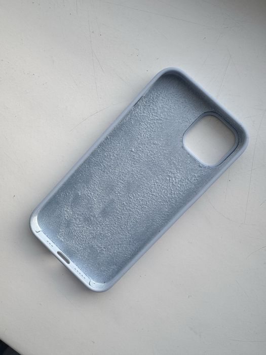 Чохли на iphone 13