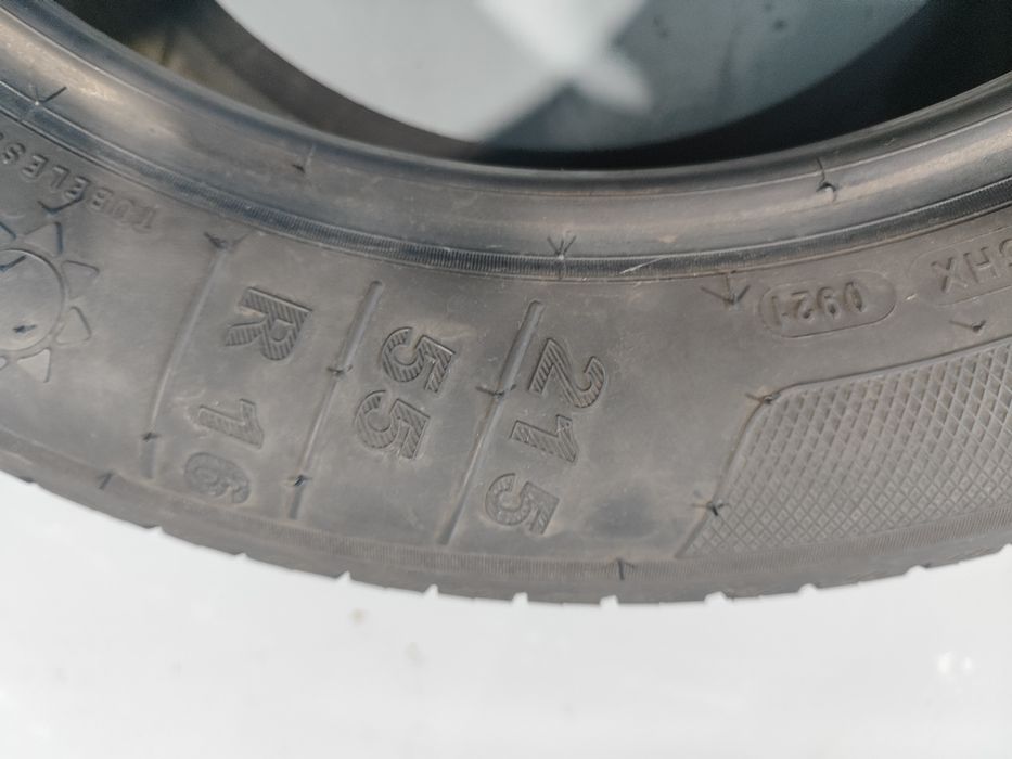 2 pneus semi novos 215-55R16 Kleber - Oferta dos portes