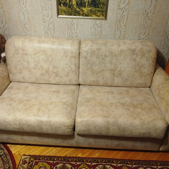 Раскладной диван, новая оббивка